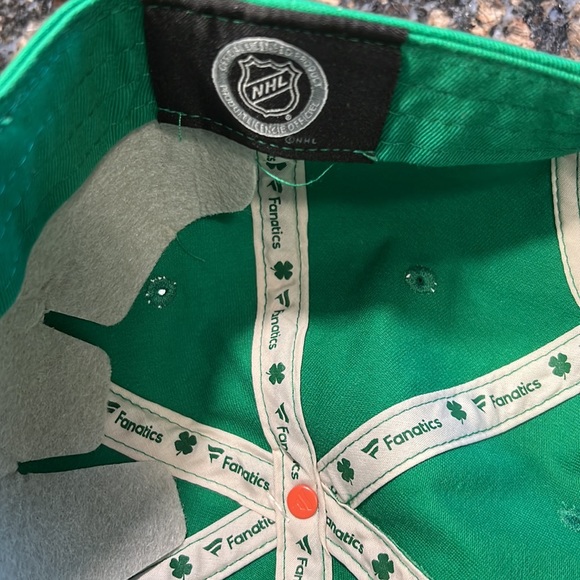 Chicago Blackhawks lucky 🍀 Irish hat adjustable. NWT. - Picture 7 of 8
